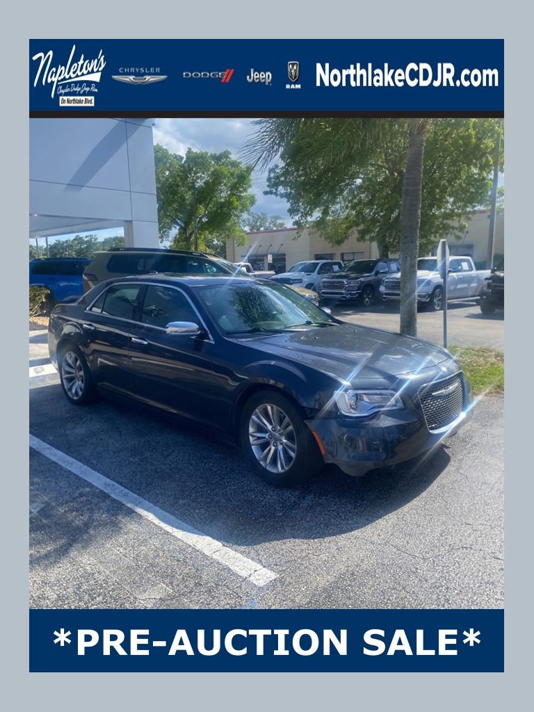 Used 2017 Chrysler 300 C RWD image 1