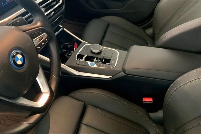 Used 2024 BMW i4 eDrive35 RWD image 8