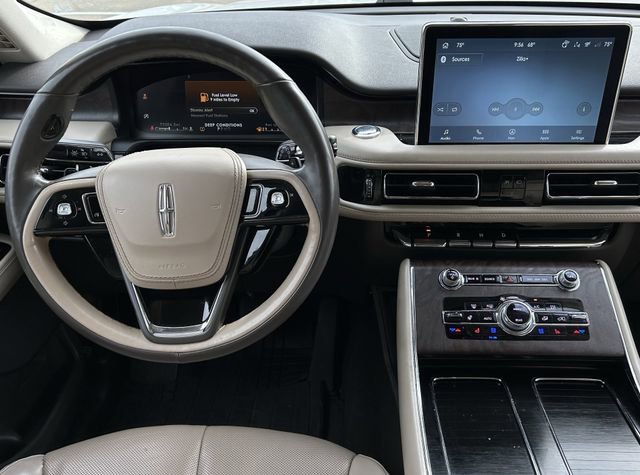 Used 2021 Lincoln Aviator Reserve w/ Elements Package Plus image 12