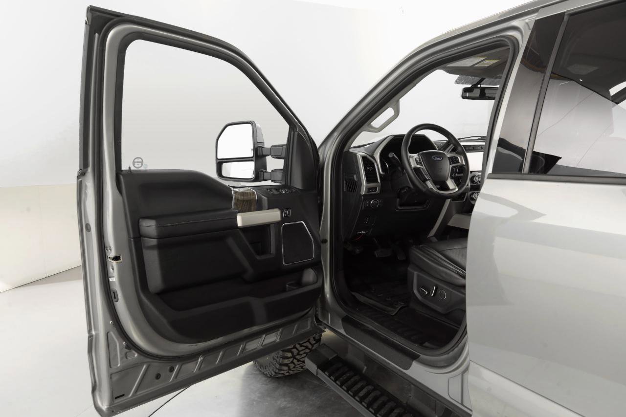 Used 2019 Ford F250 Lariat image 12