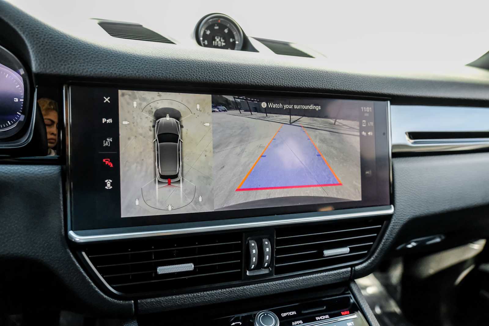 Used 2022 Porsche Cayenne image 21