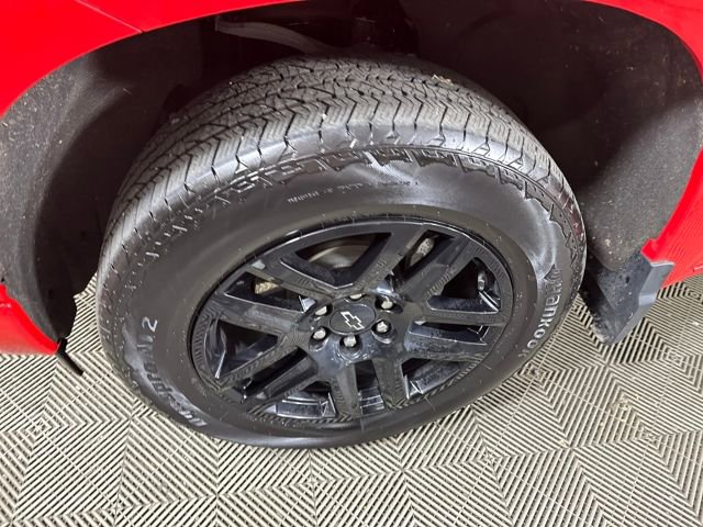 Used 2023 Chevrolet Silverado 1500 Custom w/ LPO, Dark Essentials Package image 10