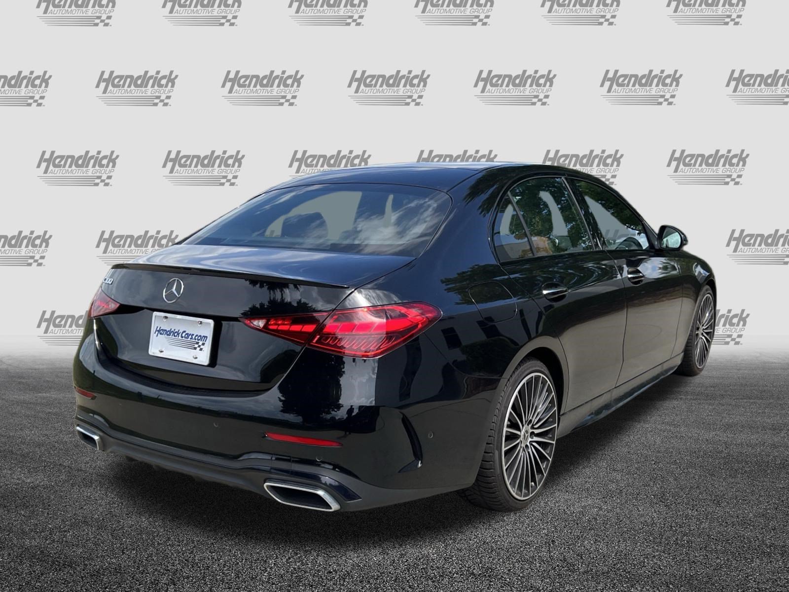 Used 2023 Mercedes-Benz C 300 Sedan image 10