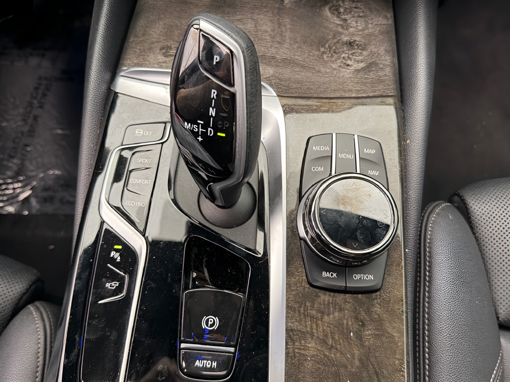 Used 2021 BMW 530i w/ Executive Package RWD image 73