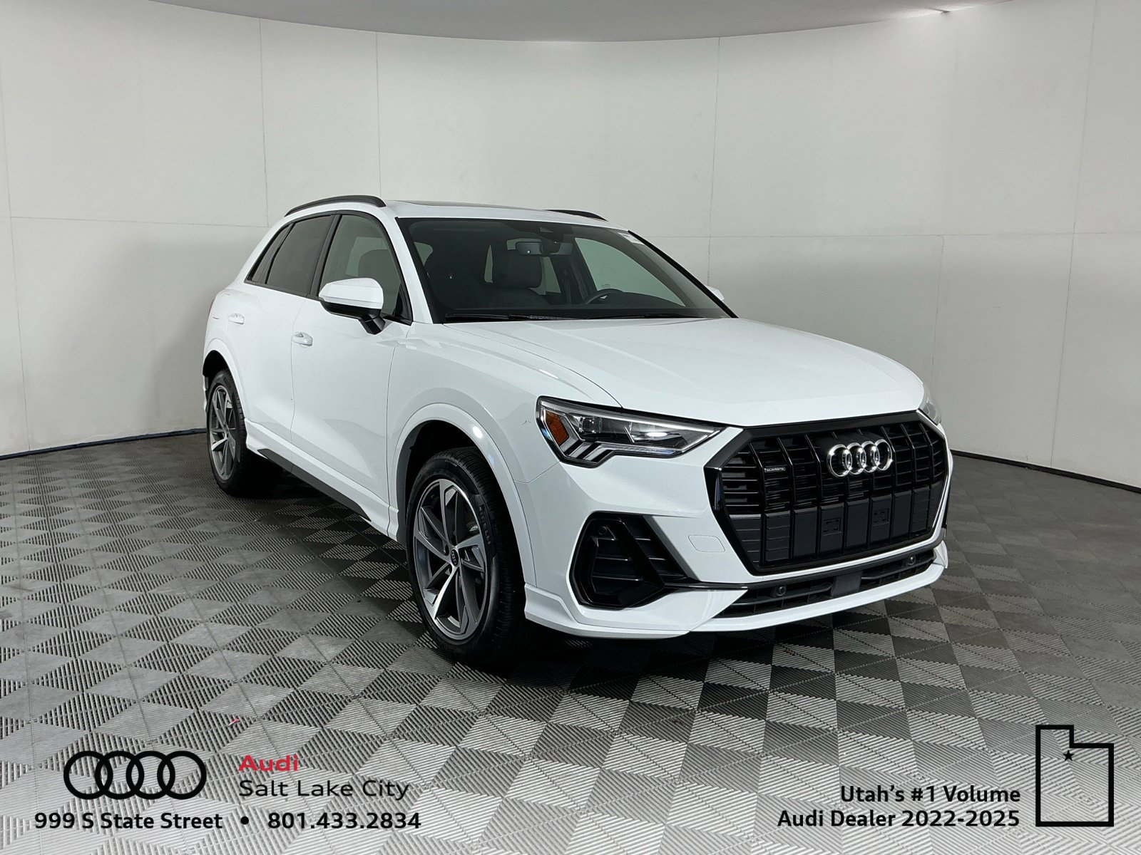 Used 2025 Audi Q3 2.0T Premium w/ Convenience Plus Package