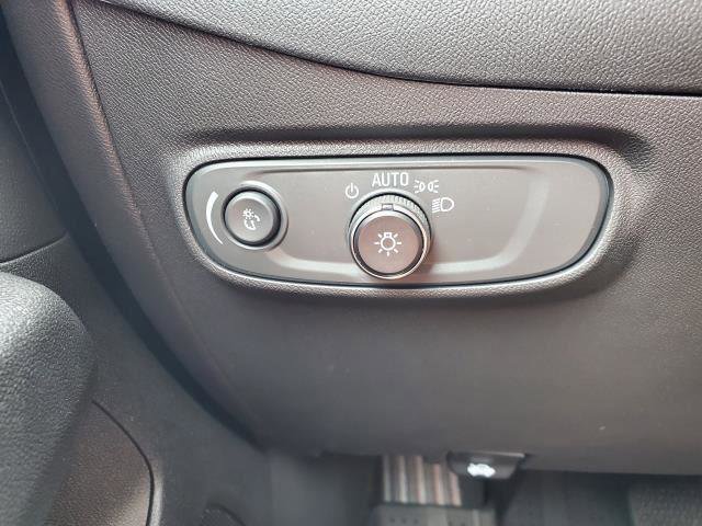 Used 2023 Chevrolet Equinox LT image 12