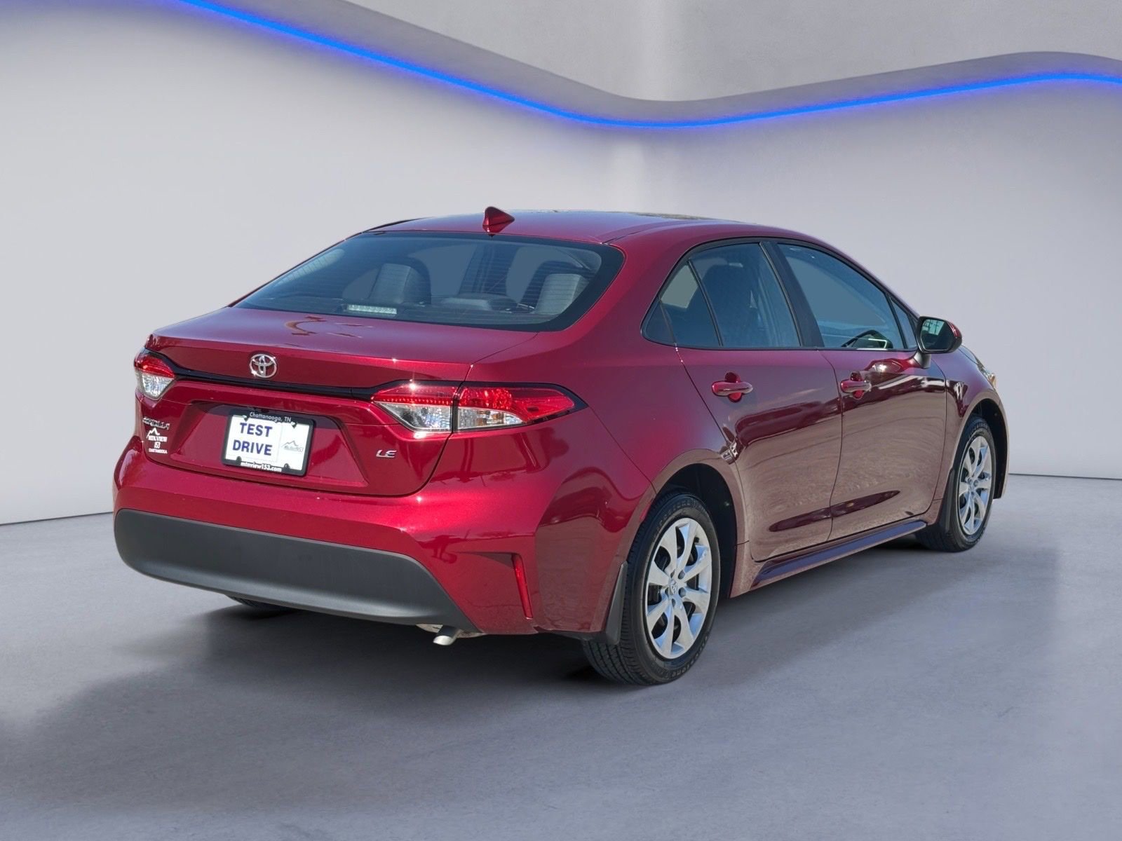 Used 2025 Toyota Corolla LE FWD image 3