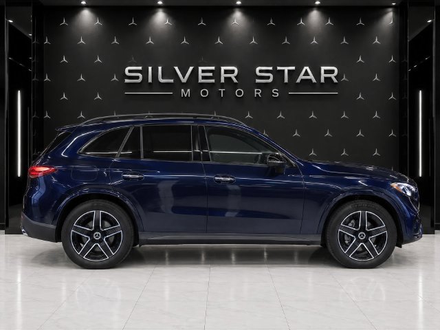 Used 2024 Mercedes-Benz GLC 300 4MATIC image 8