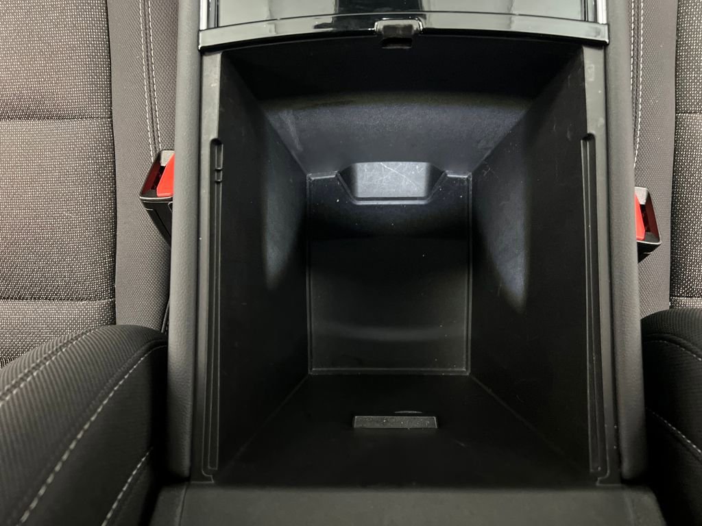 Used 2024 Chevrolet Traverse LT image 48