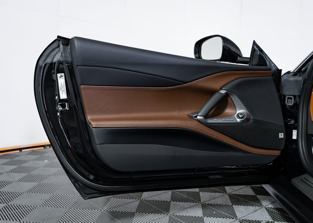 Certified 2019 Ferrari 812 Superfast image 16