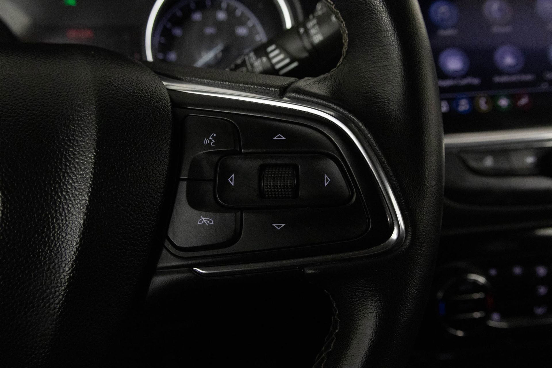 Certified 2023 Buick Encore GX Select w/ Sport Touring Package image 31