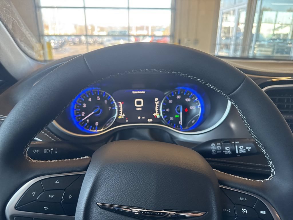 New 2026 Chrysler Pacifica Select FWD image 27