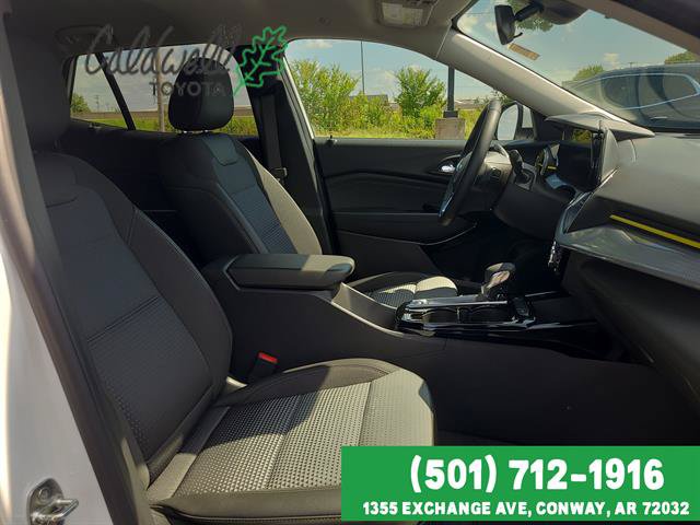 Used 2024 Chevrolet Trax LT w/ Driver Confidence Package FWD image 18