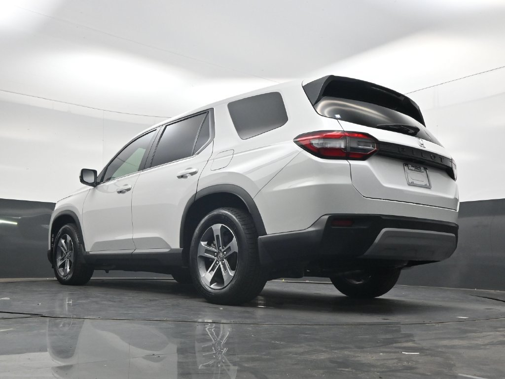 Certified 2025 Honda Pilot EX-L image 37