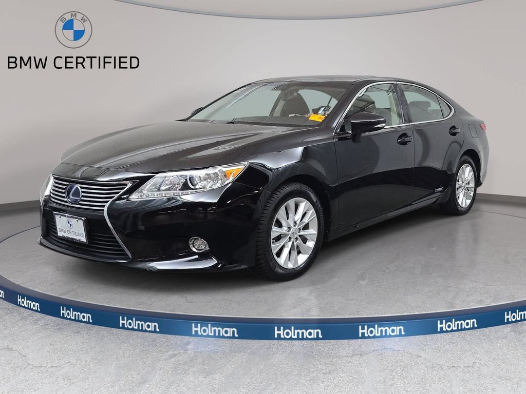 Used 2015 Lexus ES 300h w/ Navigation System Package