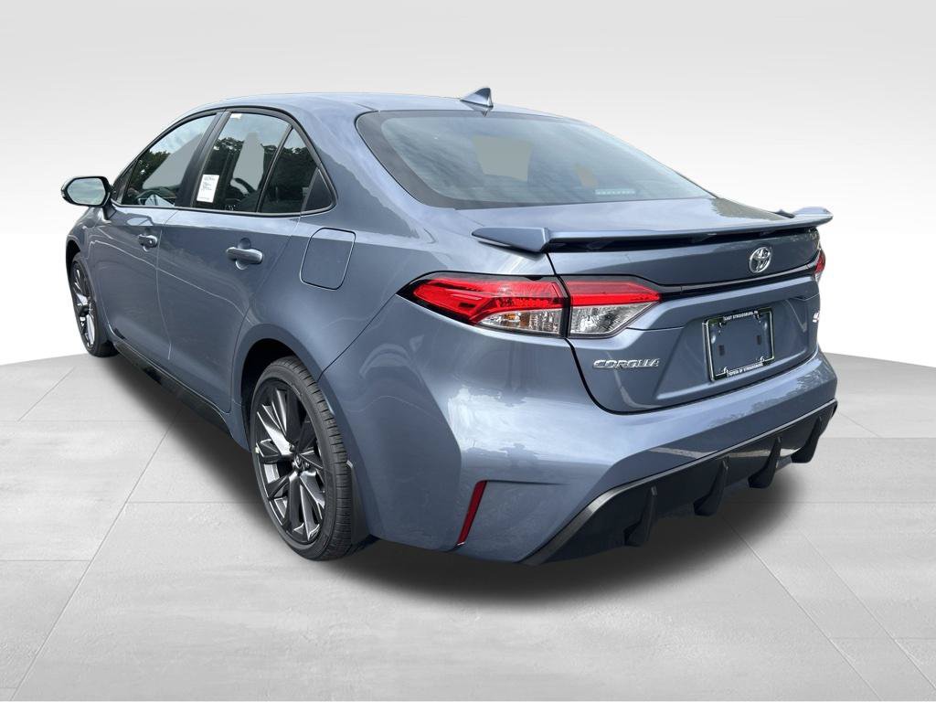 New 2026 Toyota Corolla SE w/ SE Package FWD image 3