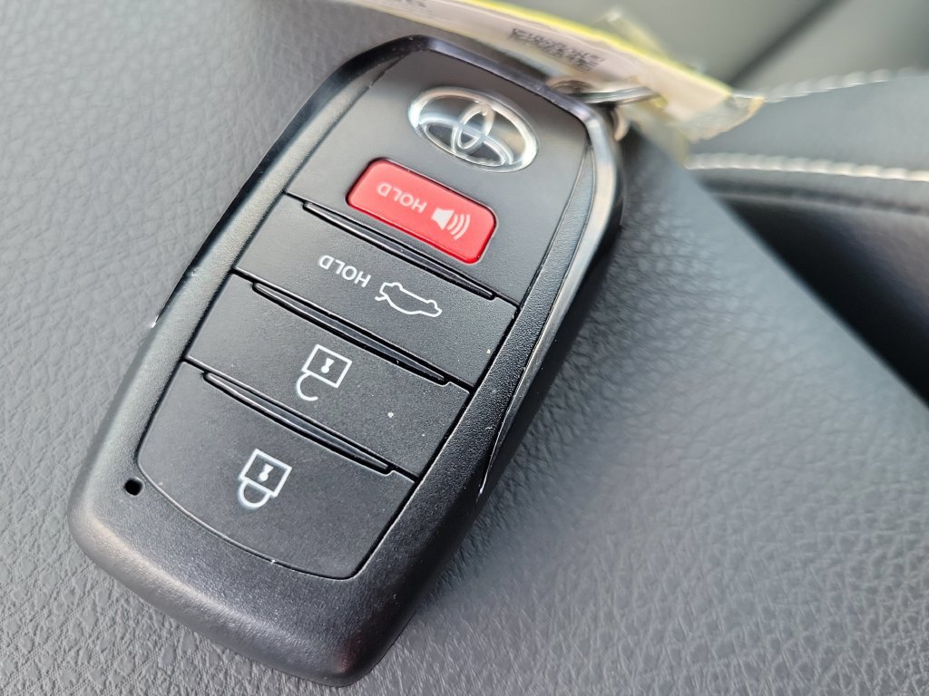 Used 2026 Toyota Camry SE w/ Convenience Package FWD image 33