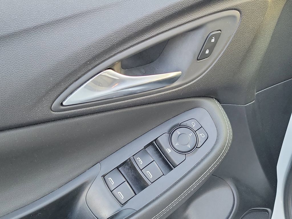 Certified 2024 Buick Encore GX Preferred FWD image 16