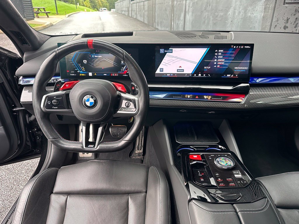 Used 2025 BMW M5 w/ Carbon Package AWD/4WD image 17