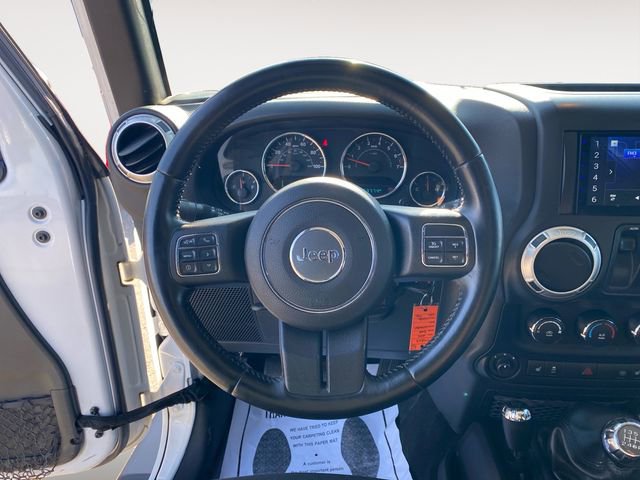 Used 2015 Jeep Wrangler Sahara w/ Connectivity Group AWD/4WD image 12