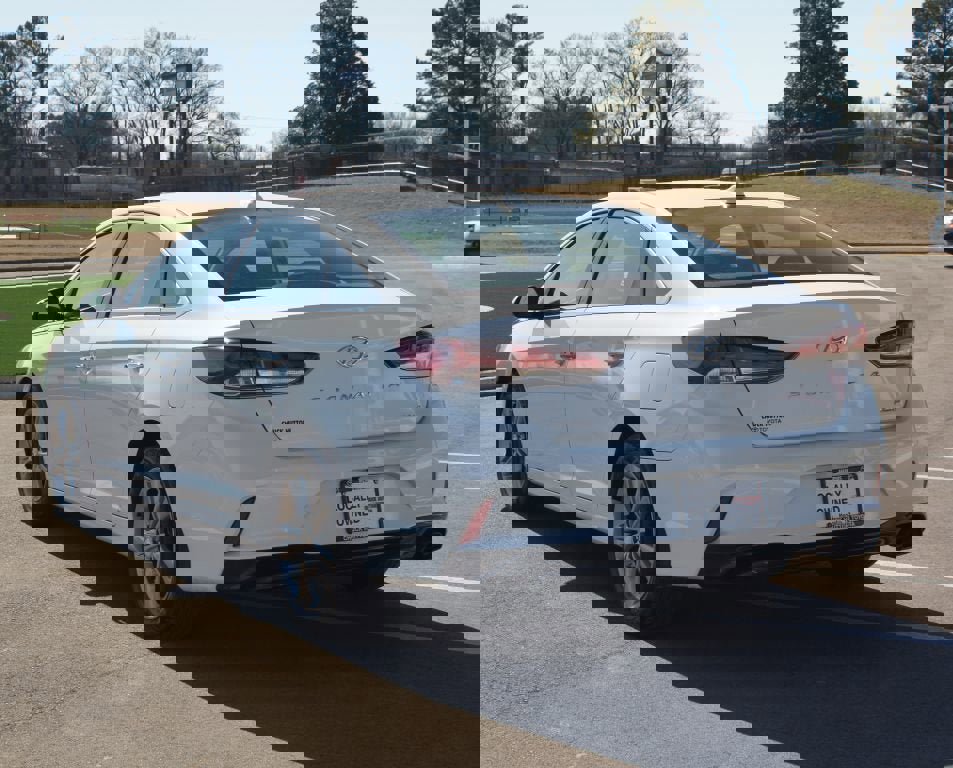 Used 2018 Hyundai Sonata Limited image 16