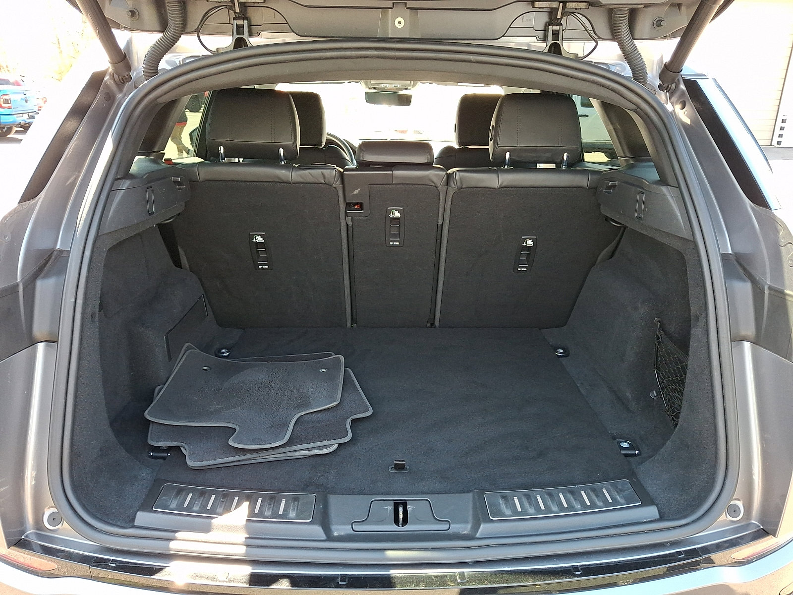 Used 2021 Land Rover Range Rover Evoque R-Dynamic HSE AWD/4WD image 28