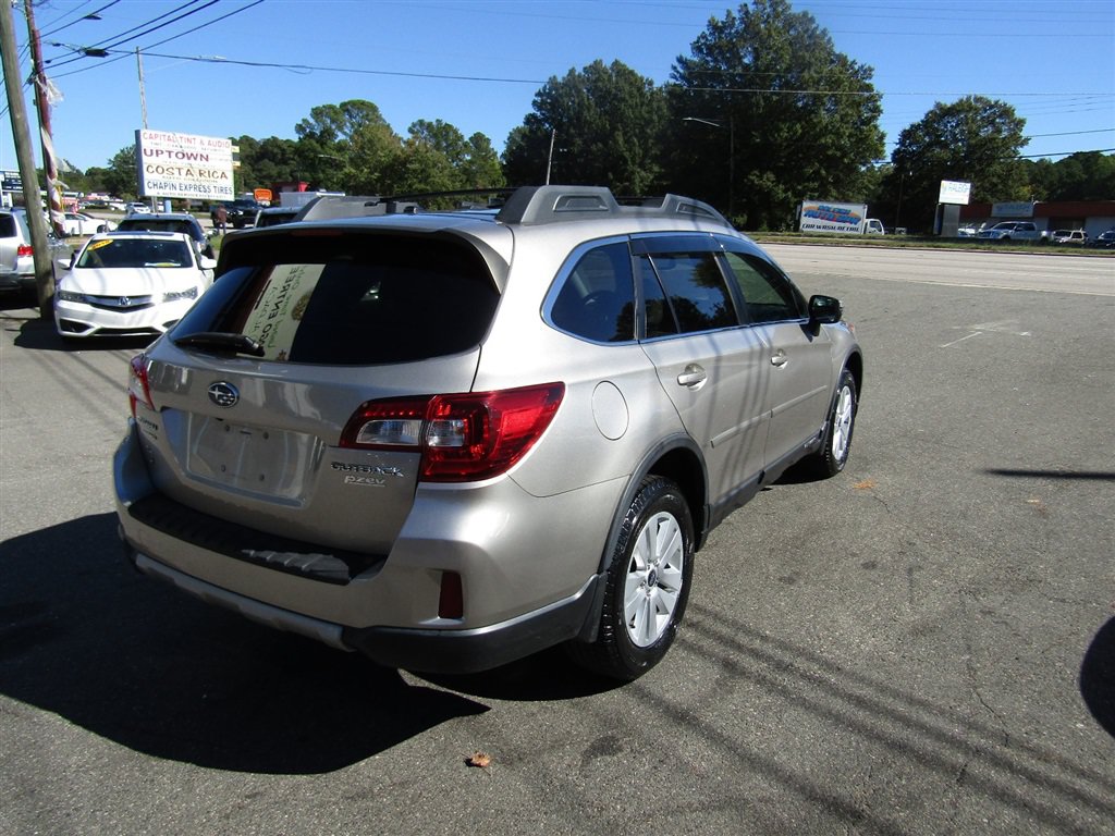 Used 2015 Subaru Outback 2.5i Premium AWD/4WD image 7