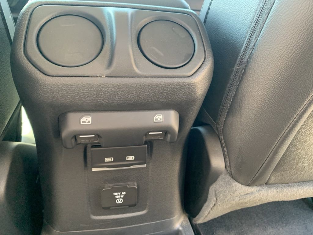 Used 2023 Jeep Wrangler Unlimited Sahara w/ Cold Weather Group AWD/4WD image 19