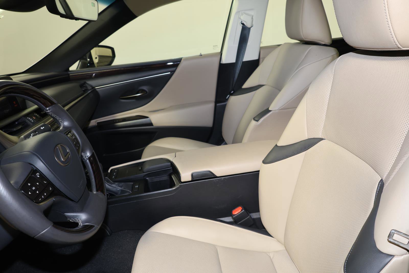 Used 2019 Lexus ES 350 w/ Premium Package image 25