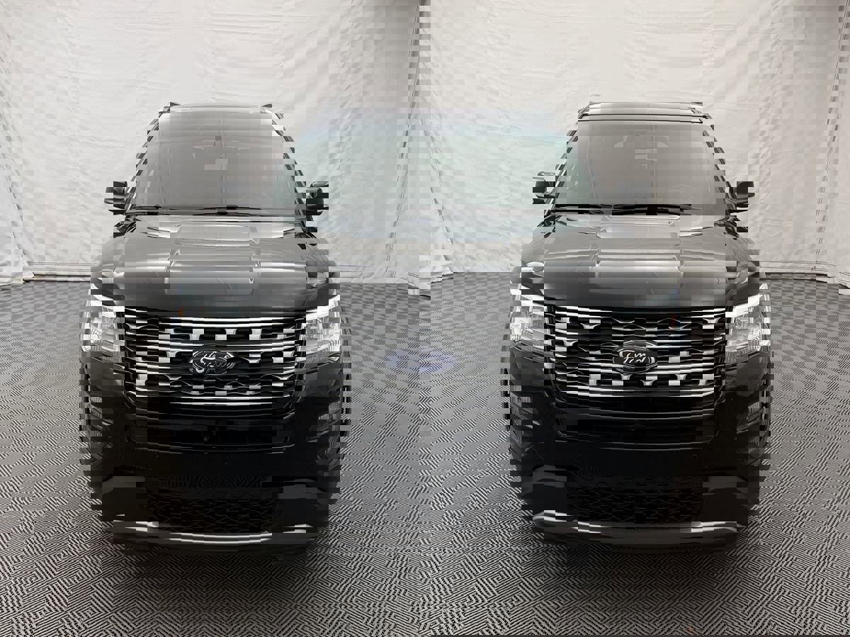 Used 2016 Ford Explorer Limited image 3