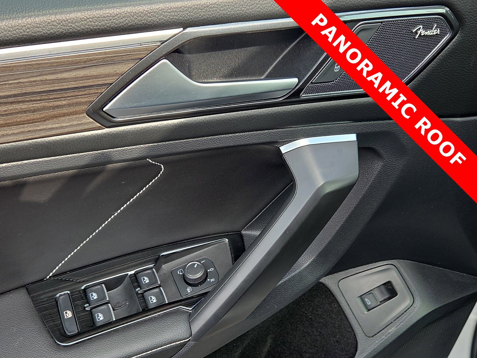 Used 2023 Volkswagen Tiguan SEL R-Line image 13