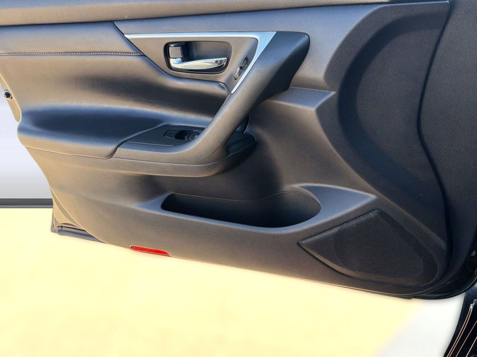 Used 2016 Nissan Altima 2.5 SL w/ Moonroof Package image 22