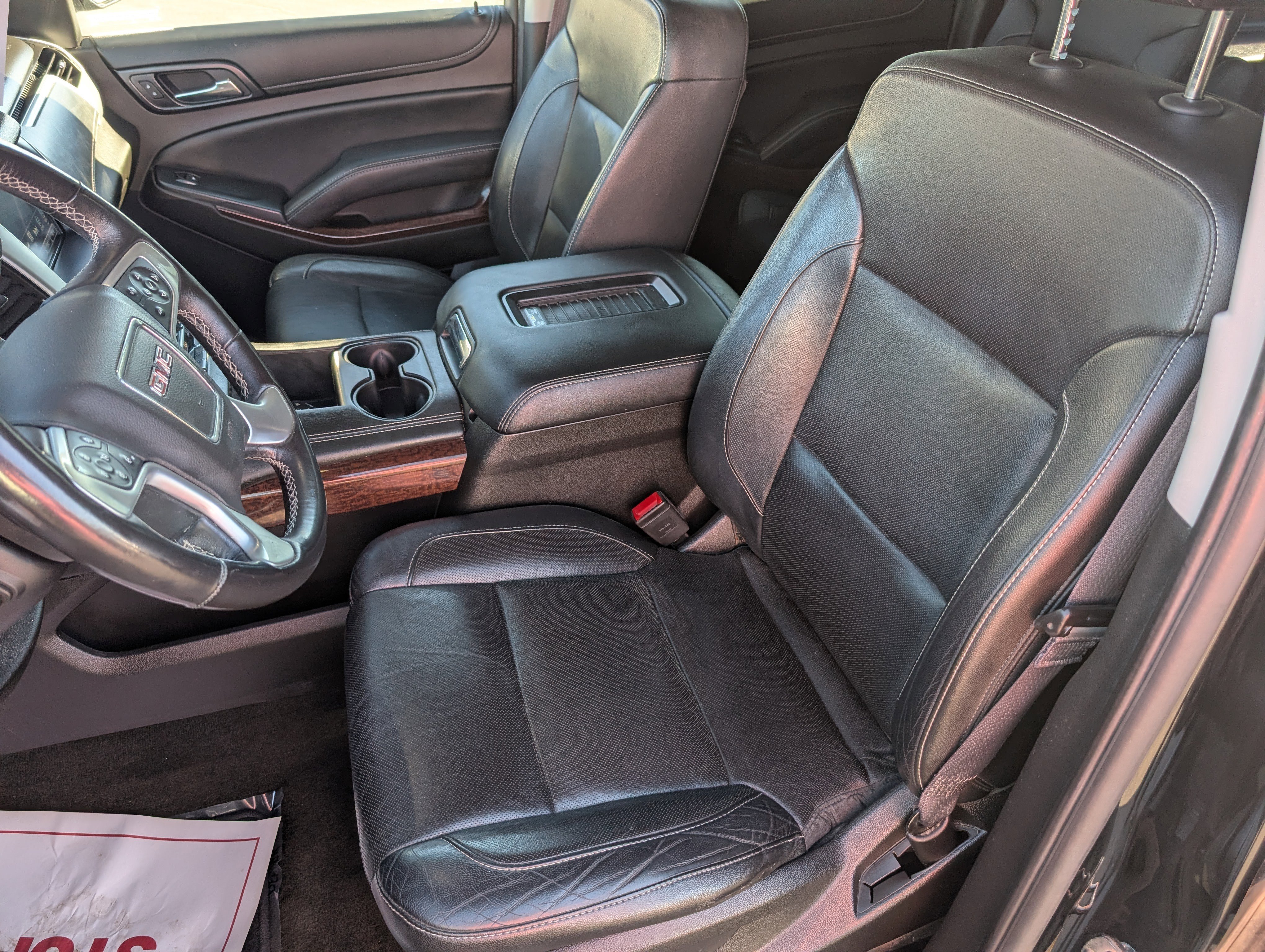 Used 2017 GMC Yukon XL SLT w/ Open Road Package image 11