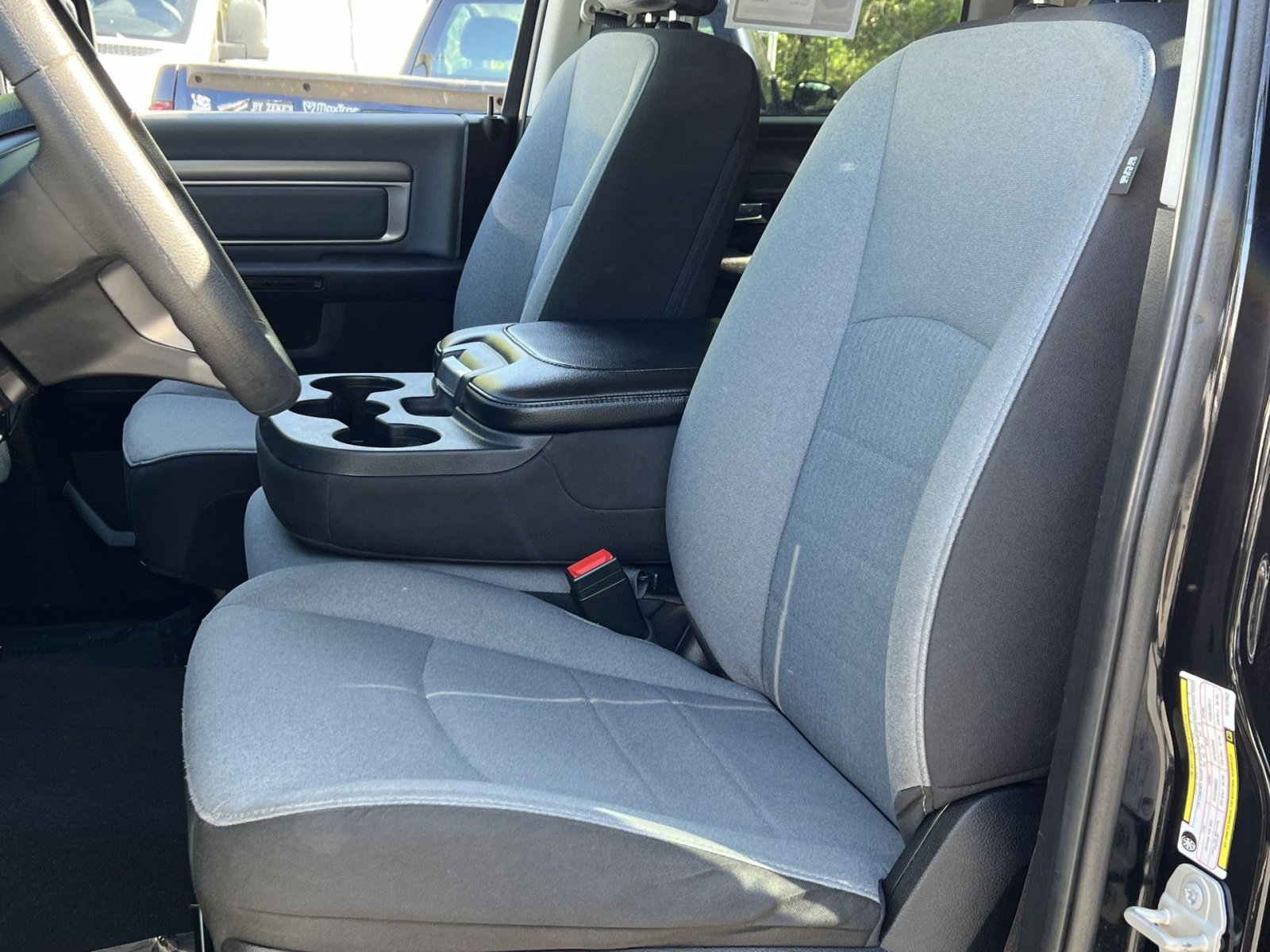 Used 2024 RAM 1500 Classic SLT AWD/4WD image 18