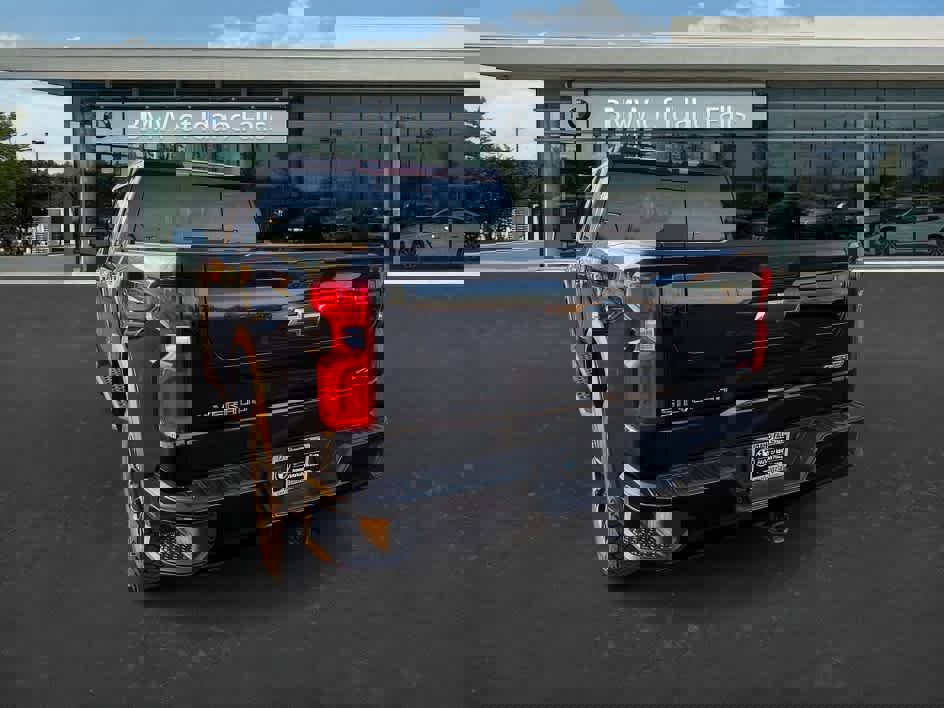 Used 2022 Chevrolet Silverado 1500 ZR2 w/ Technology Package image 6