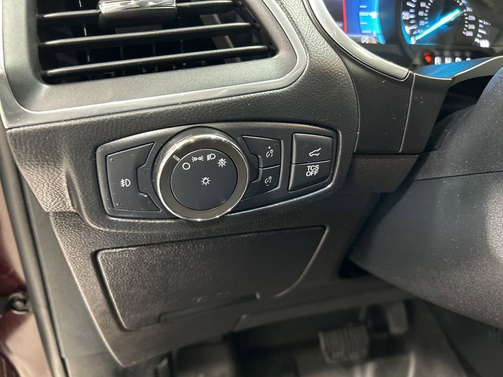 Certified 2020 Ford Edge Titanium w/ Equipment Group 301A AWD/4WD image 14