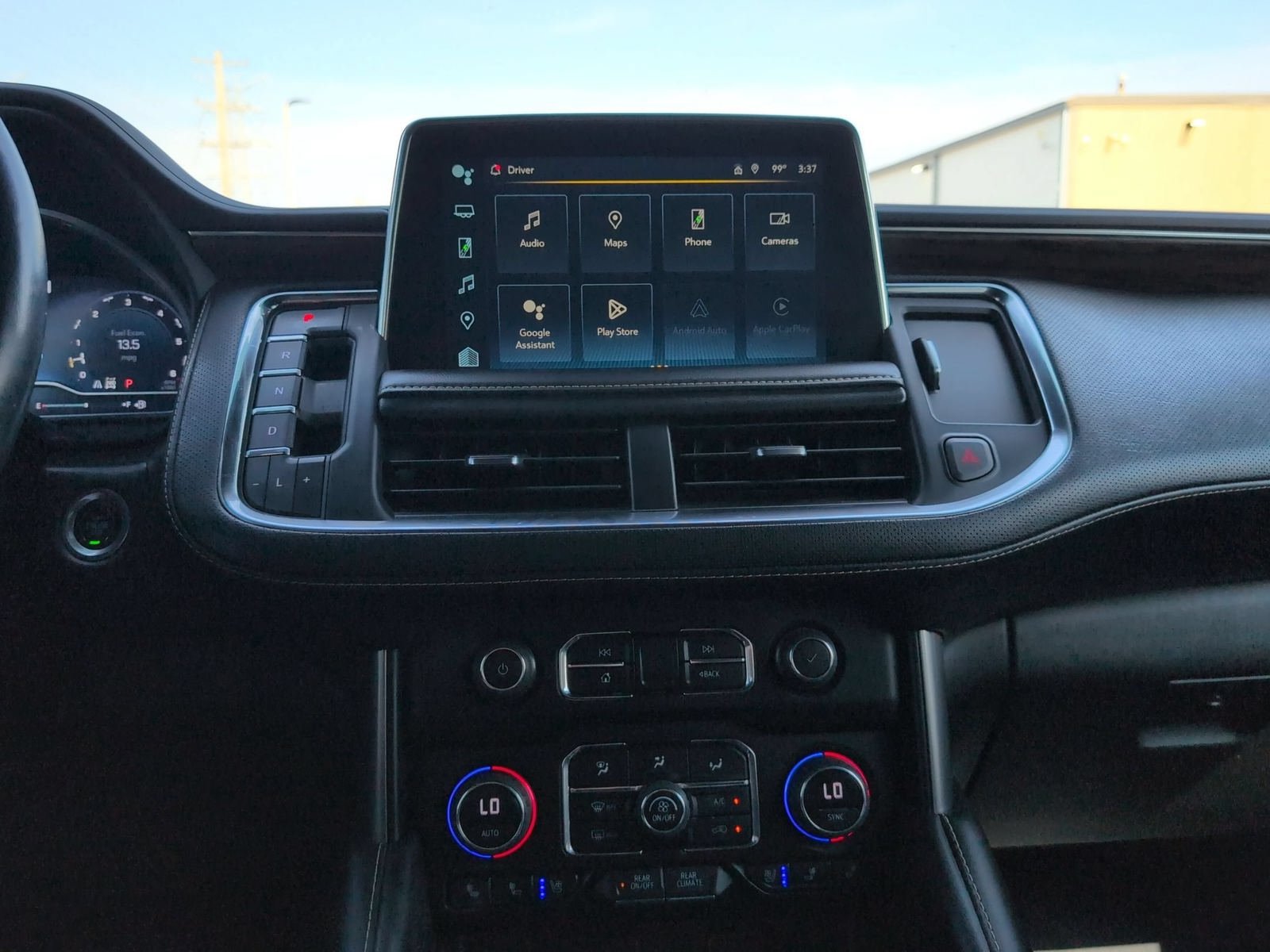 Used 2023 Chevrolet Suburban Premier AWD/4WD image 17