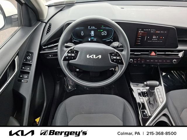 Certified 2024 Kia Niro LX FWD image 14
