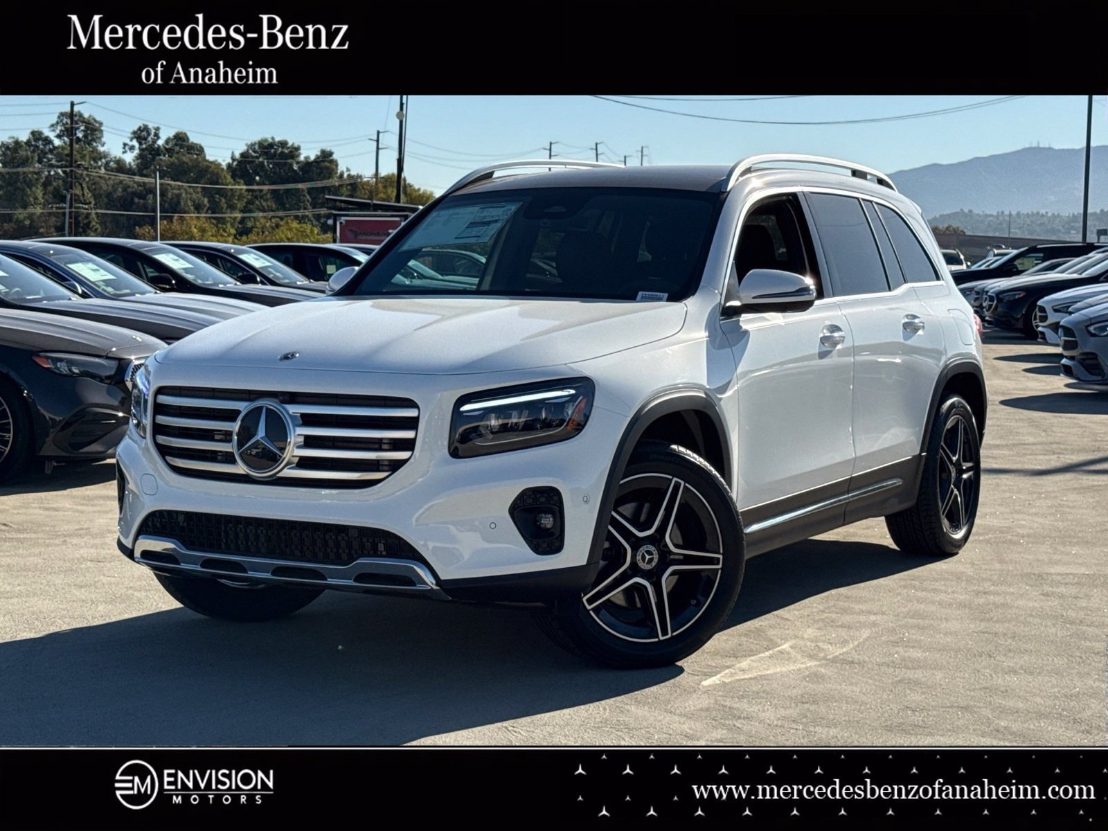 New 2026 Mercedes-Benz GLB 250 4MATIC image 1