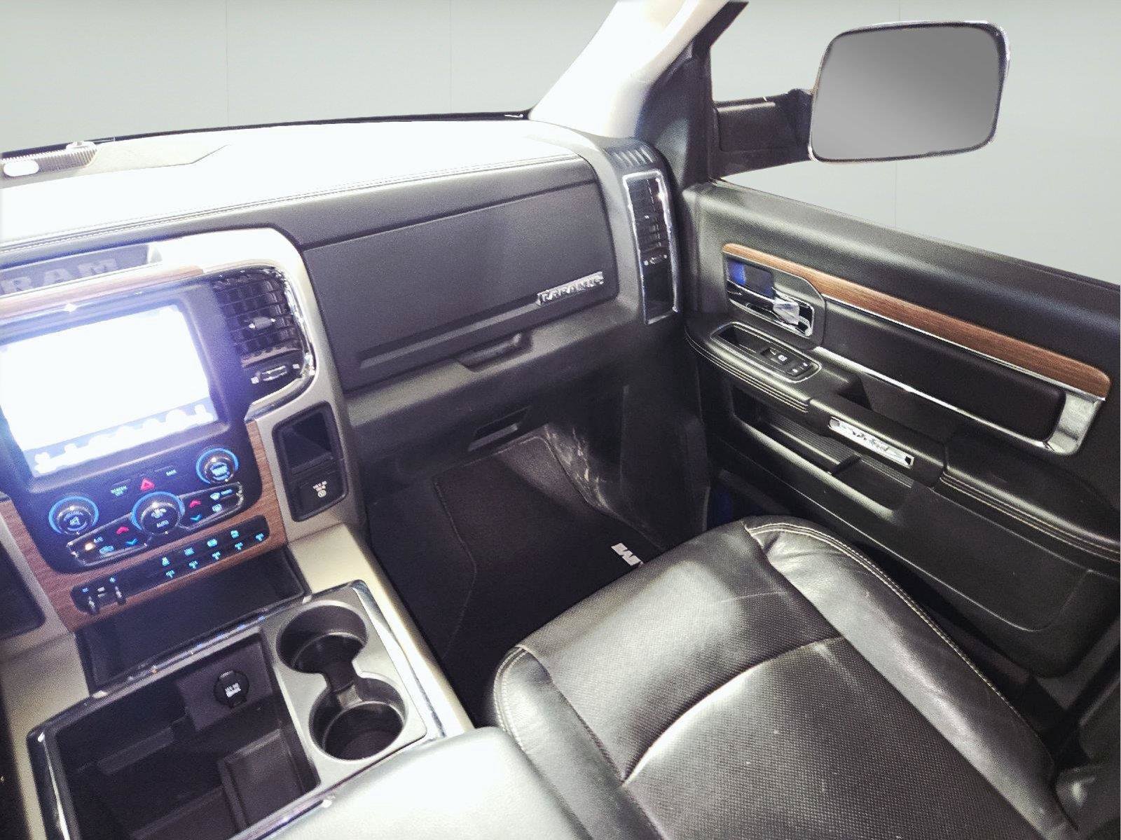 Used 2014 RAM 3500 Laramie AWD/4WD image 33