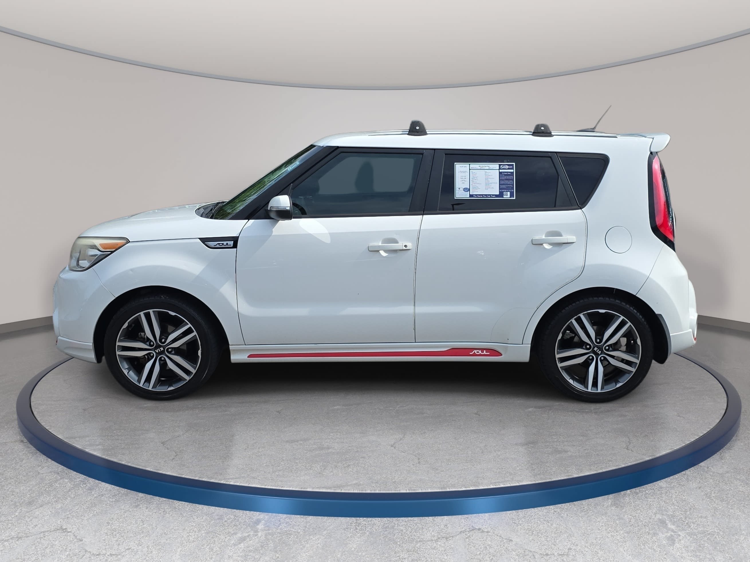 Used 2014 Kia Soul + FWD image 8
