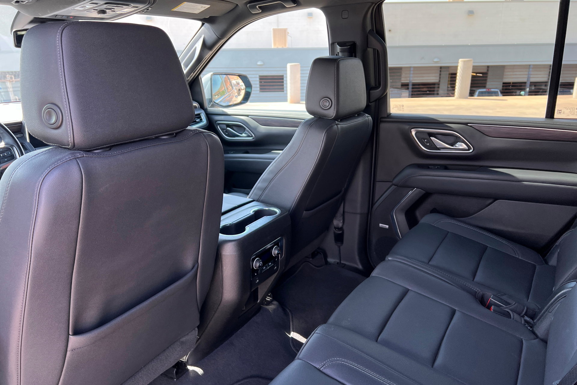 Used 2023 Chevrolet Tahoe LT w/ Luxury Package image 20