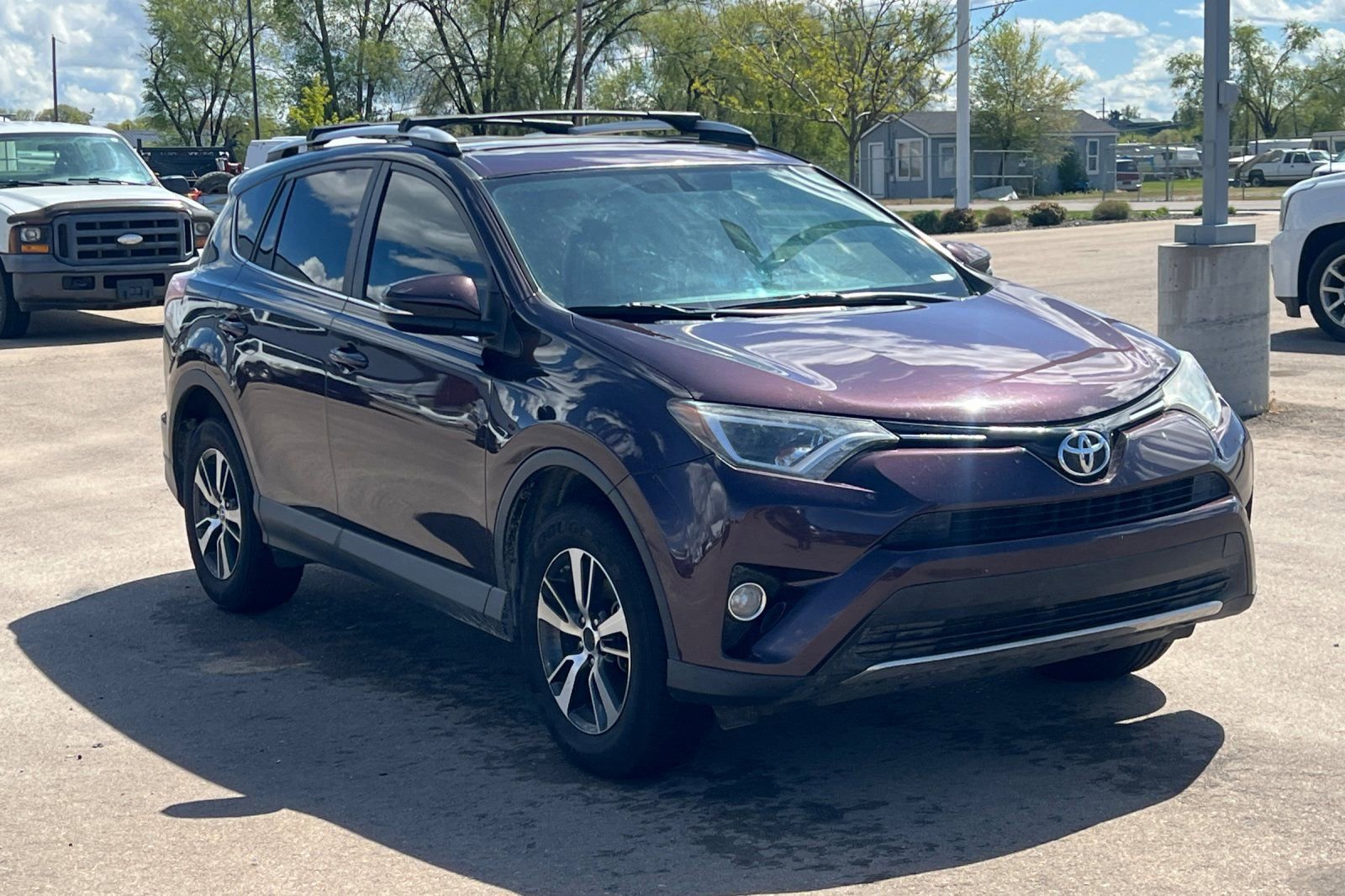 Used 2016 Toyota RAV4 XLE image 2