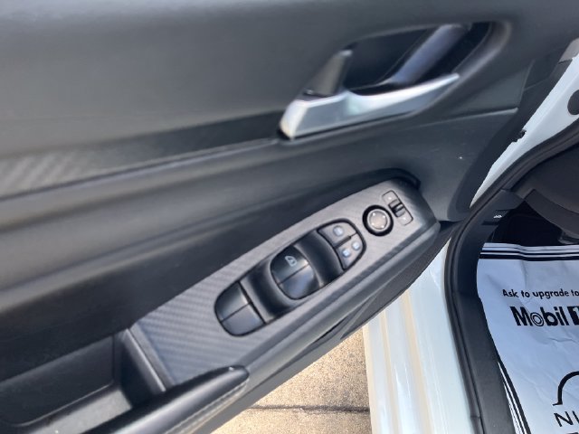 Certified 2025 Nissan Altima 2.5 SV FWD image 10