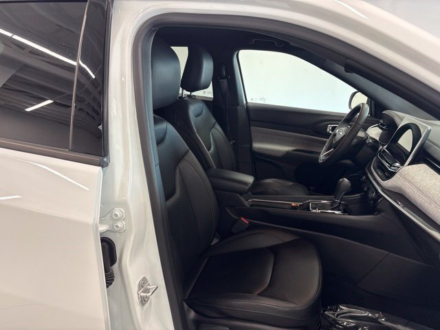 Used 2024 Jeep Compass Latitude AWD/4WD image 21