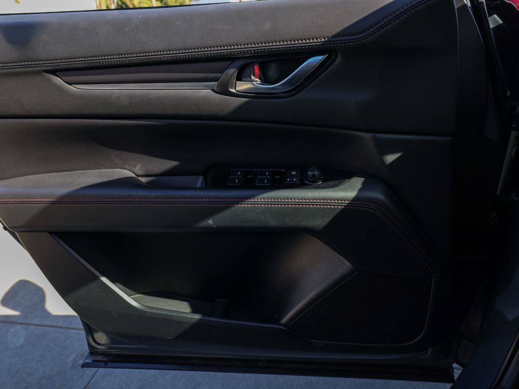 Used 2022 MAZDA CX-5 Carbon Edition image 24