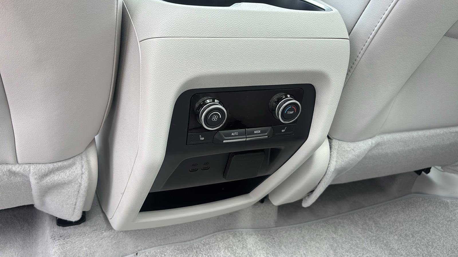 New 2026 Buick Enclave Avenir w/ LPO, All-Weather Package image 28
