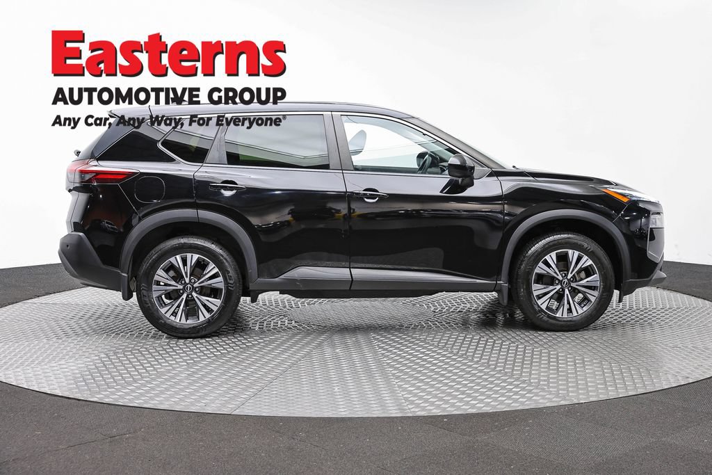 Used 2023 Nissan Rogue SV AWD/4WD image 4