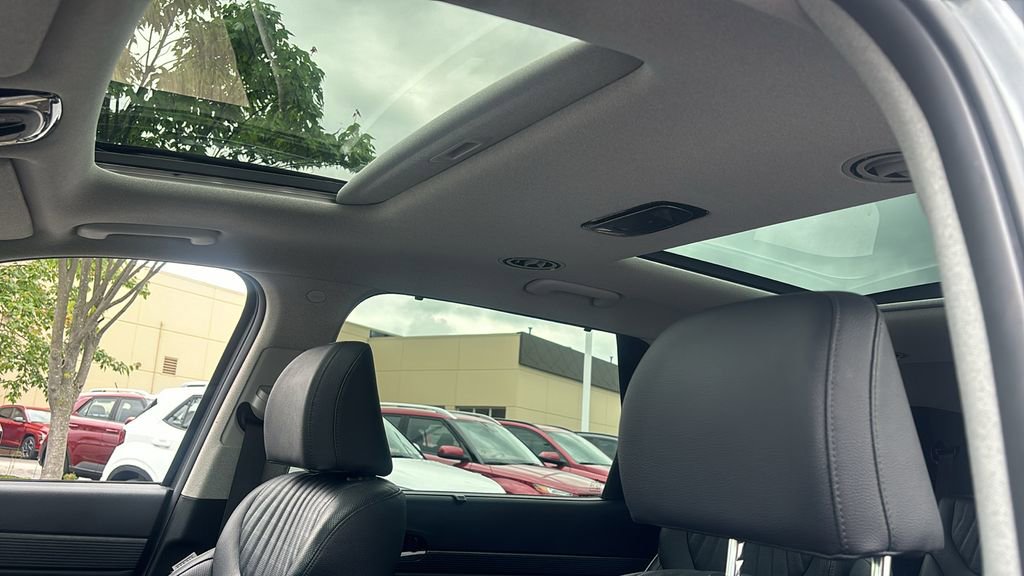 Used 2024 Hyundai Palisade Limited image 25