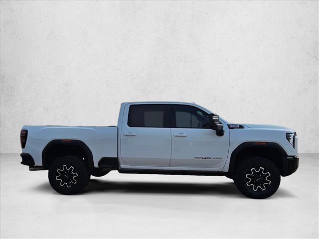 Used 2025 GMC Sierra 2500 AT4X AWD/4WD image 4